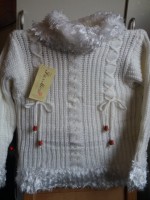 tjock blus  65 % cotton , 35 % polyester . St  98 , 106 , 112 , 116 .  Olika färget 